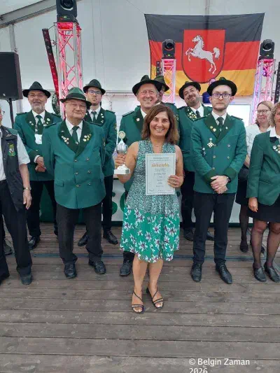 Schützenfest Groß-Buchholz August 2026: Bezirksratspokal gewonnen. Neue Ziele: Bezirksbürgermeisterin bleiben und 2027 Volkskönigin werden.